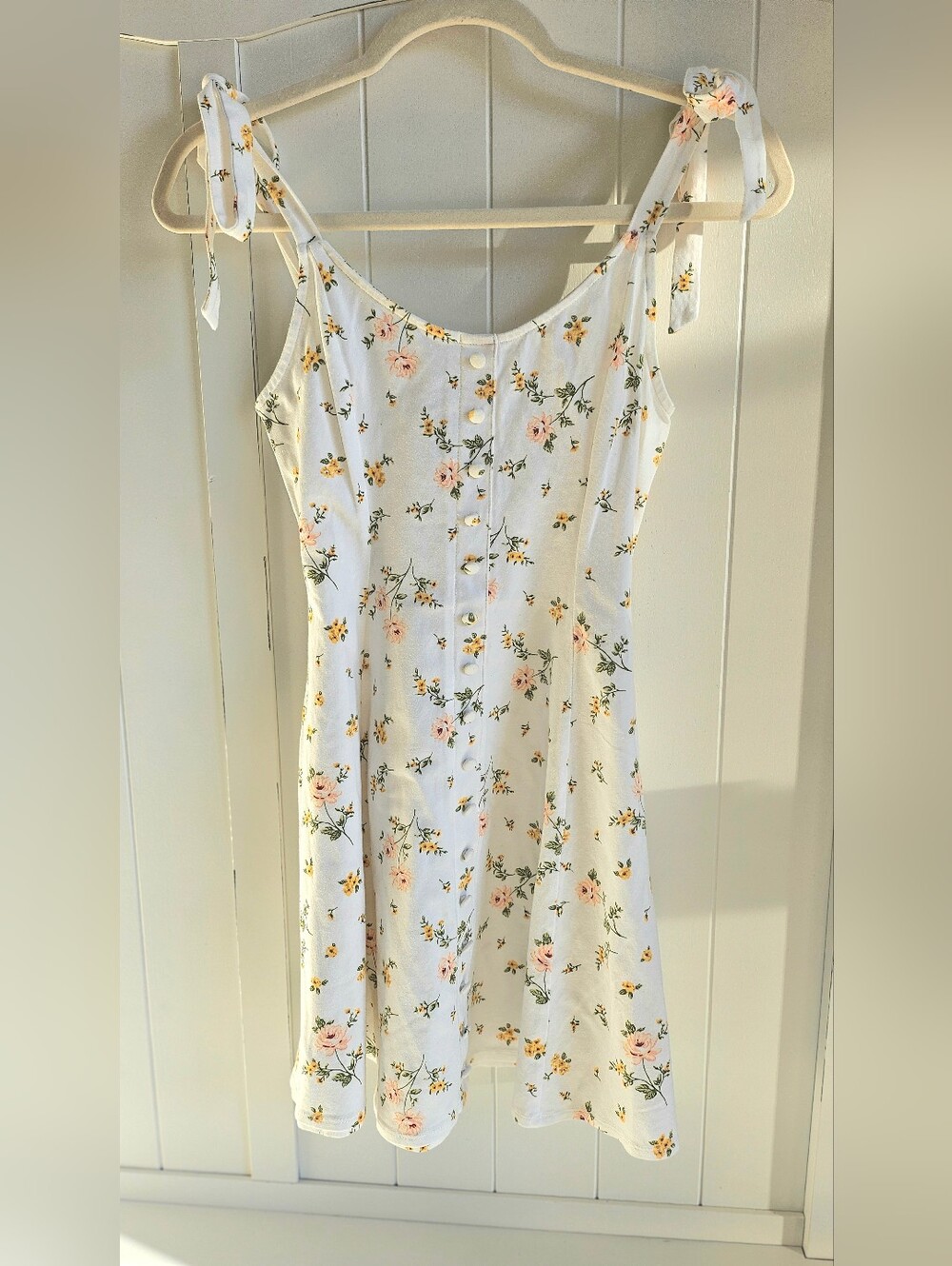 Forever 21 White Floral Buttons Sundress